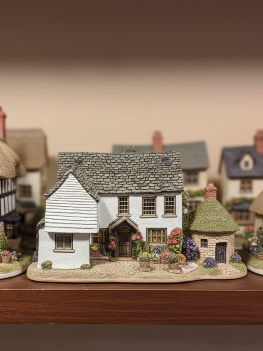 Vintage Lilliput Lane English Cottage L2271